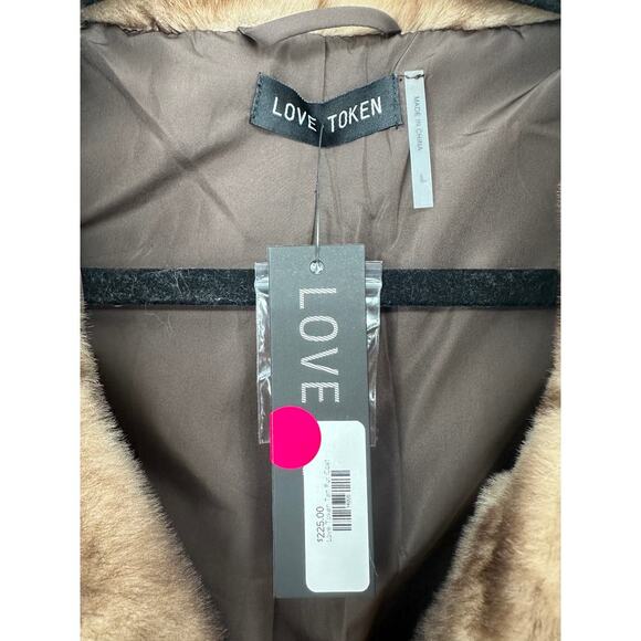 Love Token Faux Fur Striped Coat NWT - Picture 3 of 7